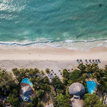 레저 로지 비치 앤 골프 리조트 디아니 해변 외부 사진 Aerial view of the beach