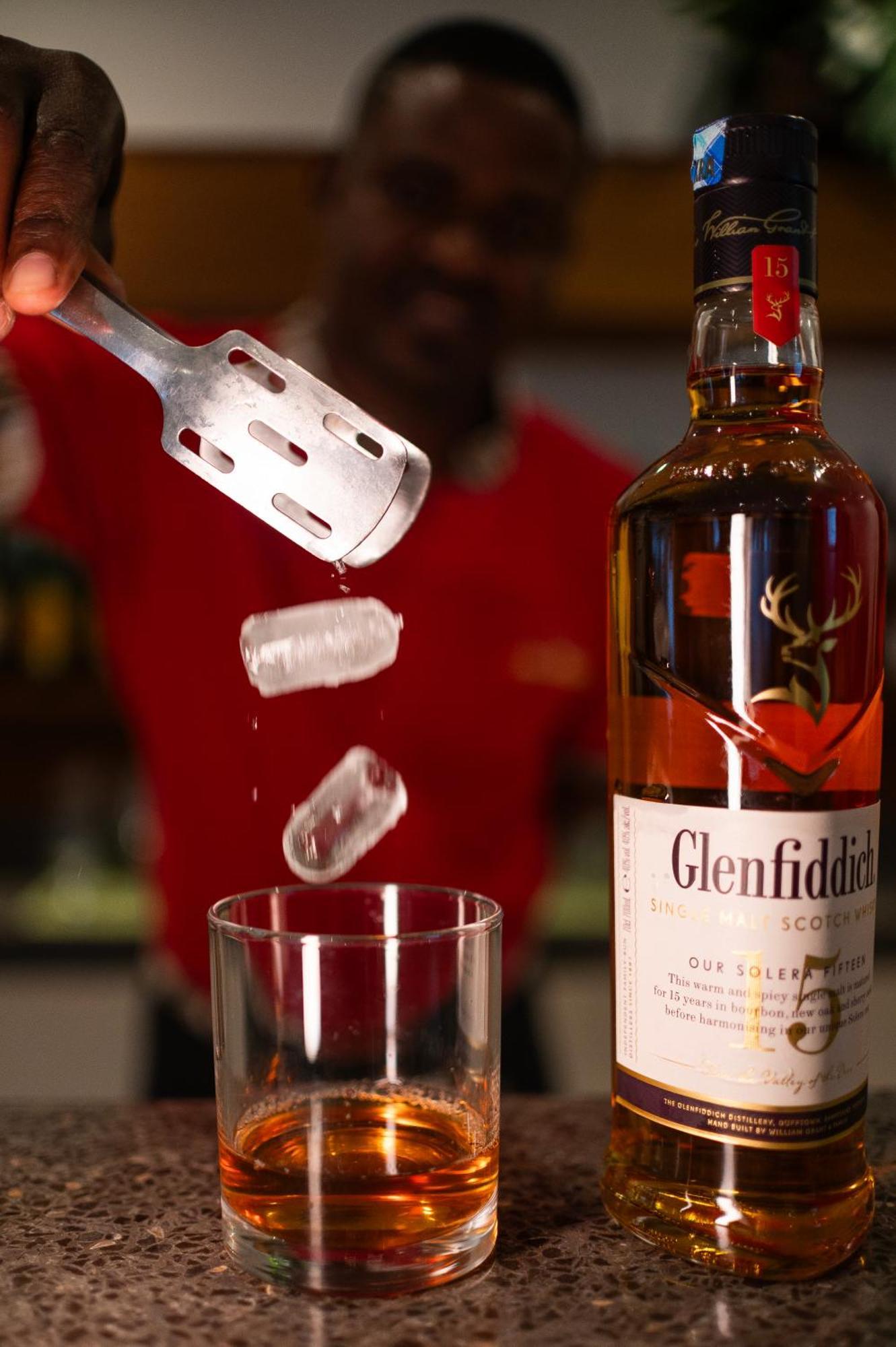 레저 로지 비치 앤 골프 리조트 디아니 해변 외부 사진 Glenfiddich 12 year old